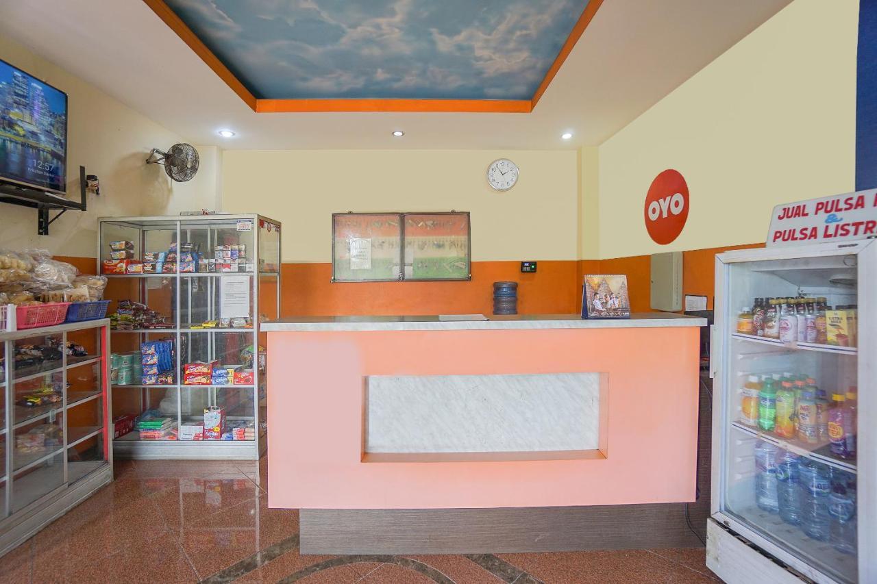 Super Oyo 2639 Oxy Townhouse Hotel Manado Buitenkant foto